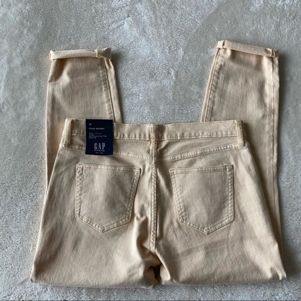 NWT Gap, light yellow mid rise true skinny stretch denim pants, size 10/30 - Picture 3 of 9
